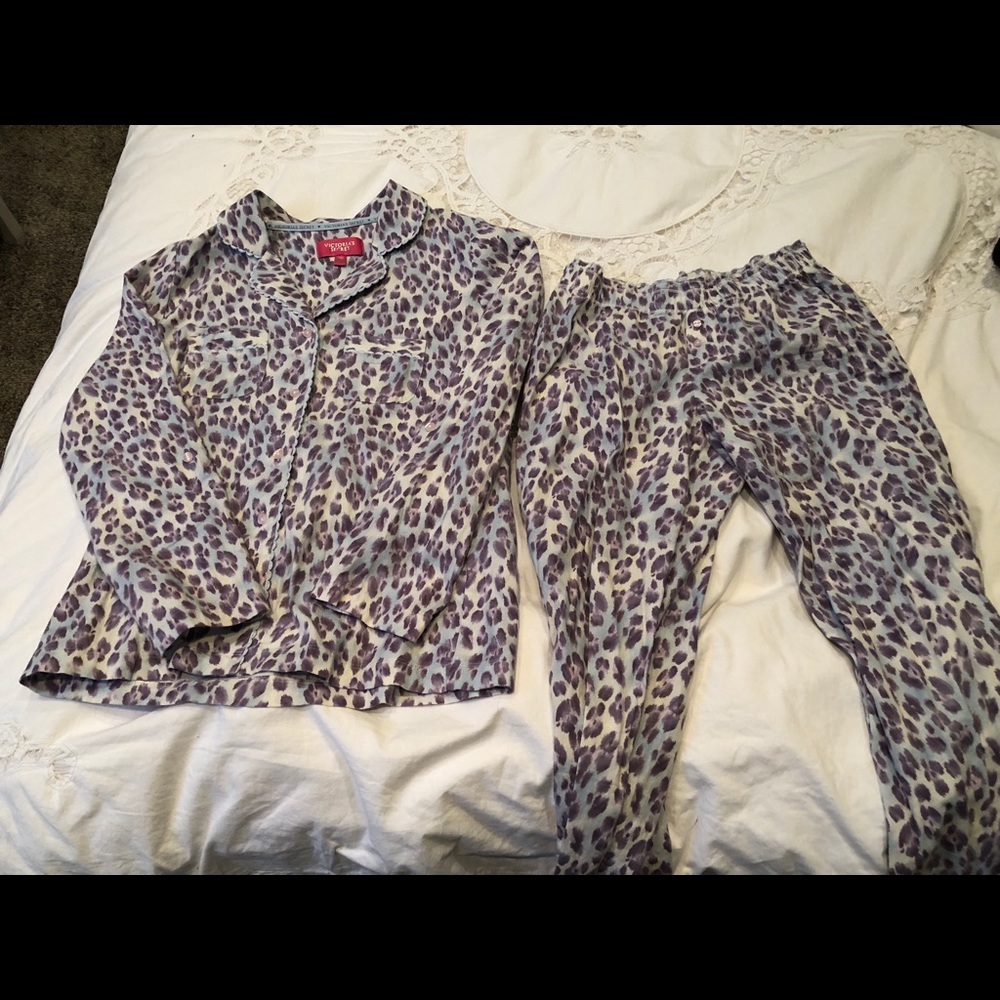 Victoria secret matching pj set; Cheetah